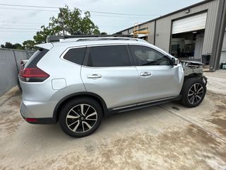 2019 Nissan Rogue SL - Exterior Side Passenger